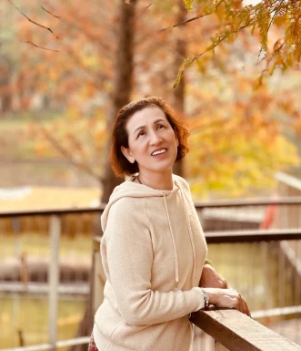 <span>Ying, 61</span>&nbsp;<span style='width: 25px; height: 16px; float: right; background-image: url(/bitmaps/flags_small/CN.PNG)'>&nbsp;</span><br><span>Nanning, China</span>&nbsp;<input type='button' class='joinbtn' style='float: right' value='JOIN NOW' />