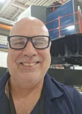 <span>Harvey, 55</span>&nbsp;<span style='width: 25px; height: 16px; float: right; background-image: url(/bitmaps/flags_small/CA.PNG)'>&nbsp;</span><br><span>Toronto, Канада</span>&nbsp;<input type='button' class='joinbtn' style='float: right' value='JOIN NOW' />